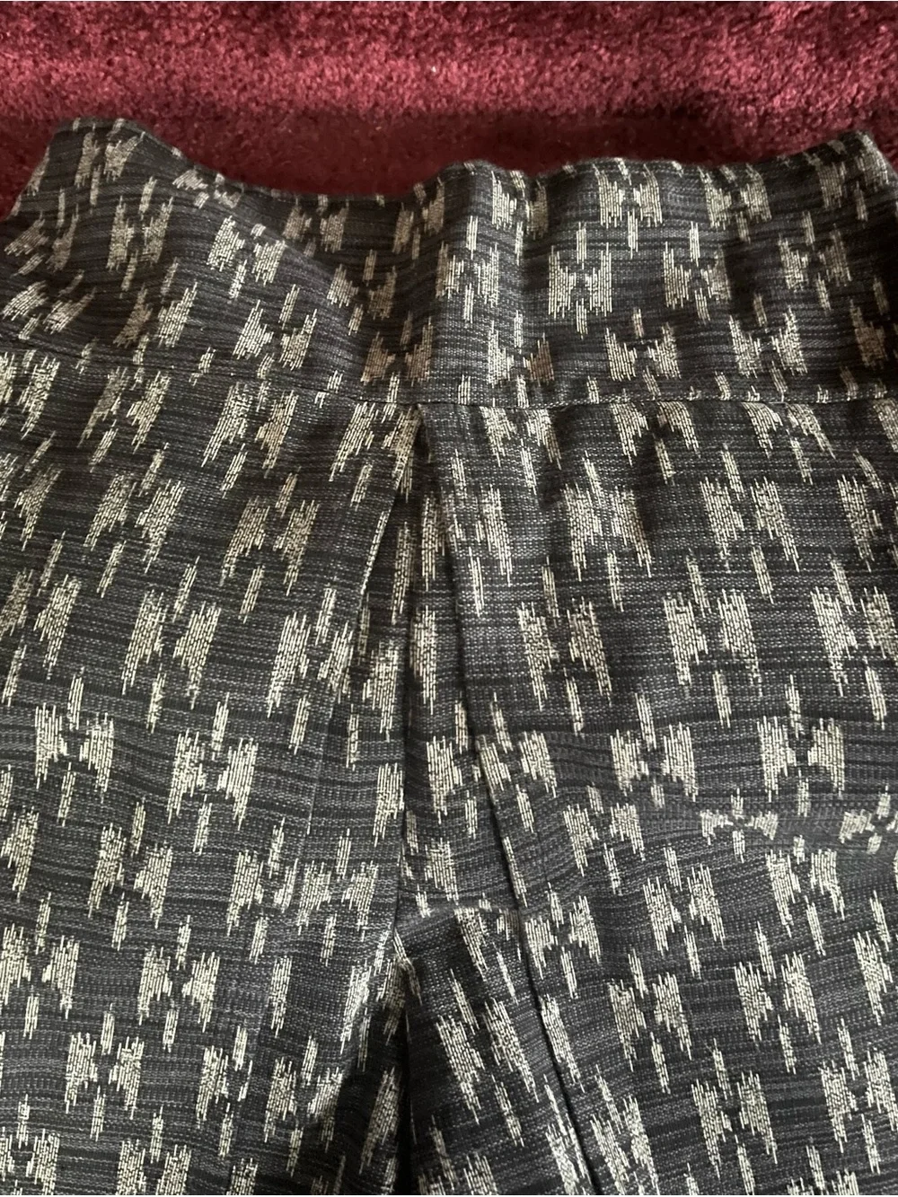 Black and White Geometric Pattern Wide-Leg Pants - Picture 6 of 12